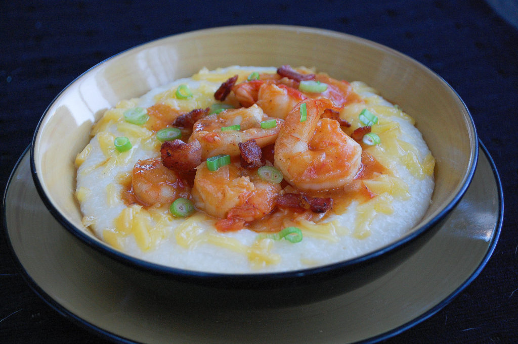 Shrimp & Cheesy Grits - Meals, Heels & Cocktails