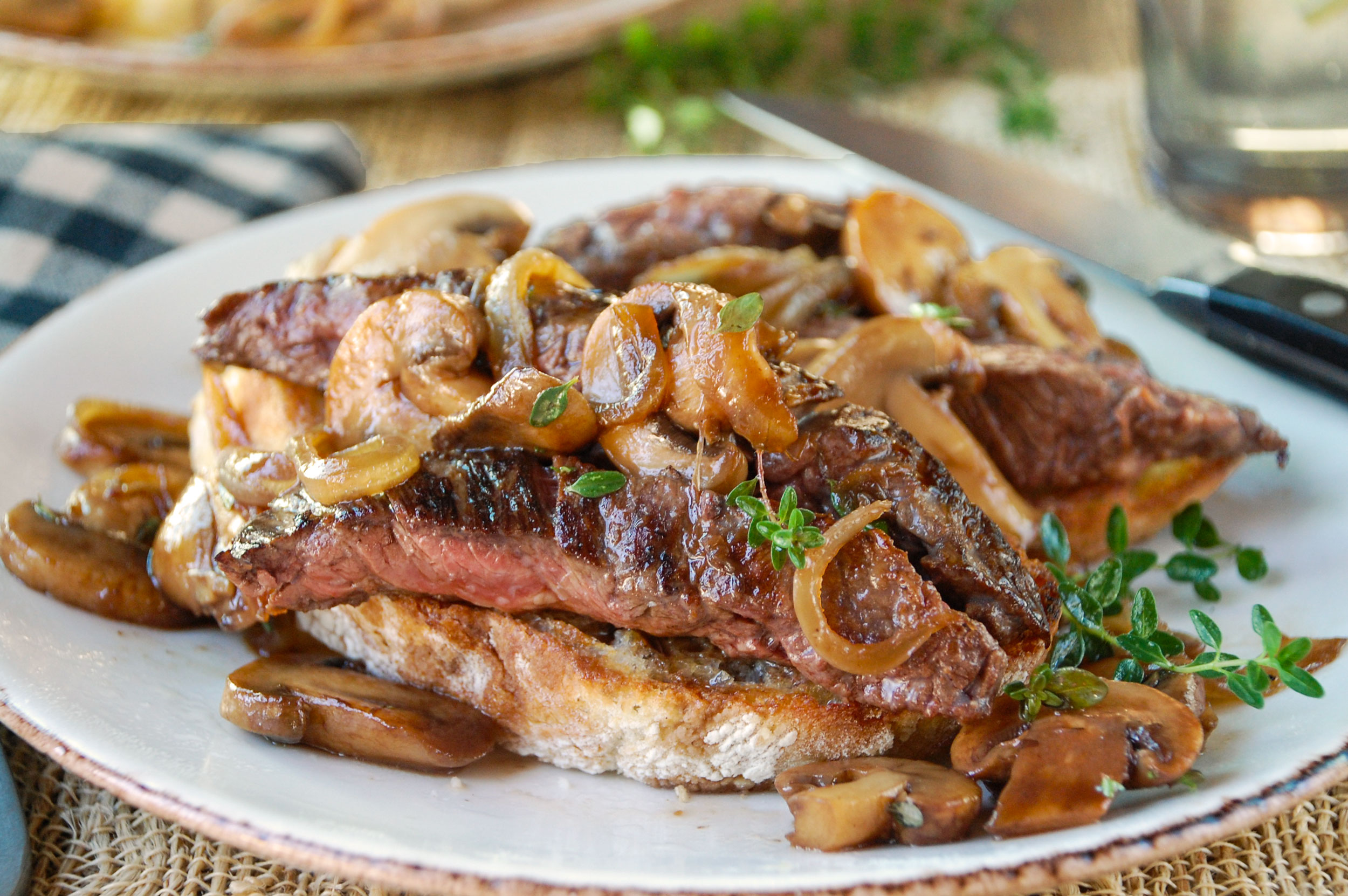 Steak sandwich with soubise sauce